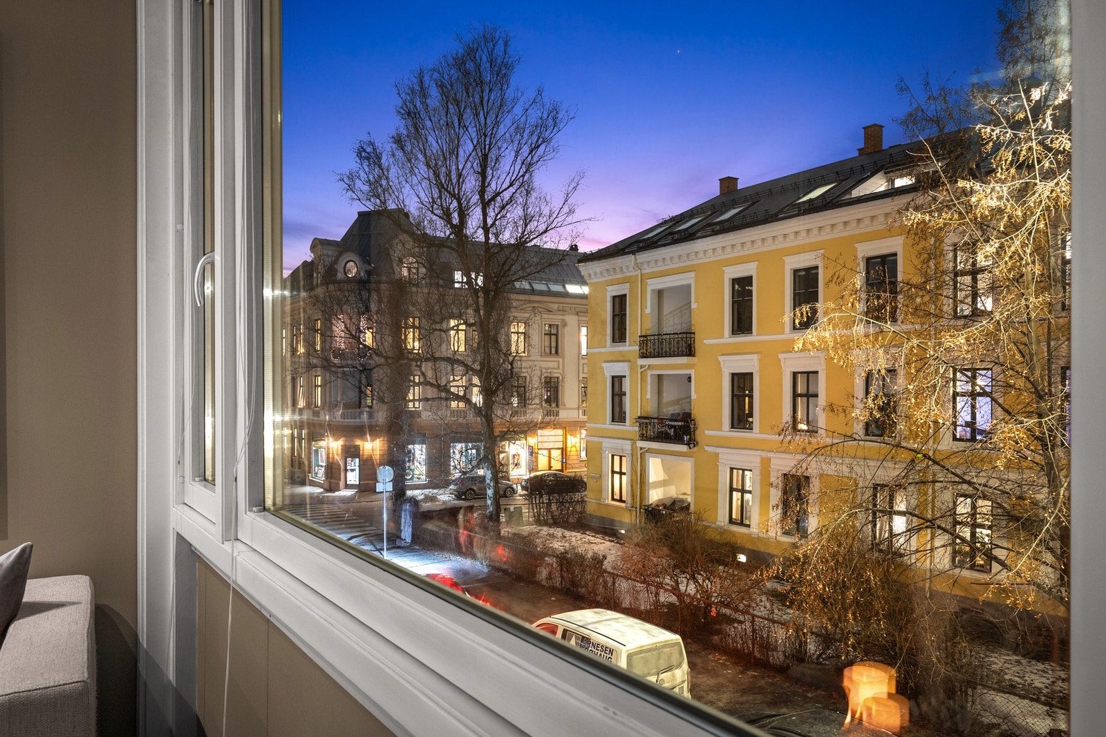 Hyggelig utsyn fra stuen. Galleribilde