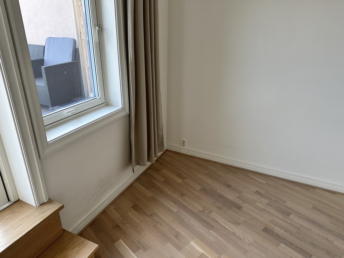 ledig rom Galleribilde