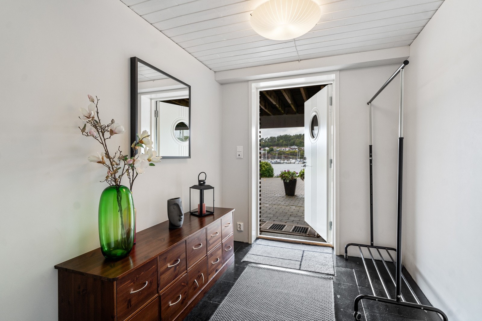 Gang underetasje Galleribilde