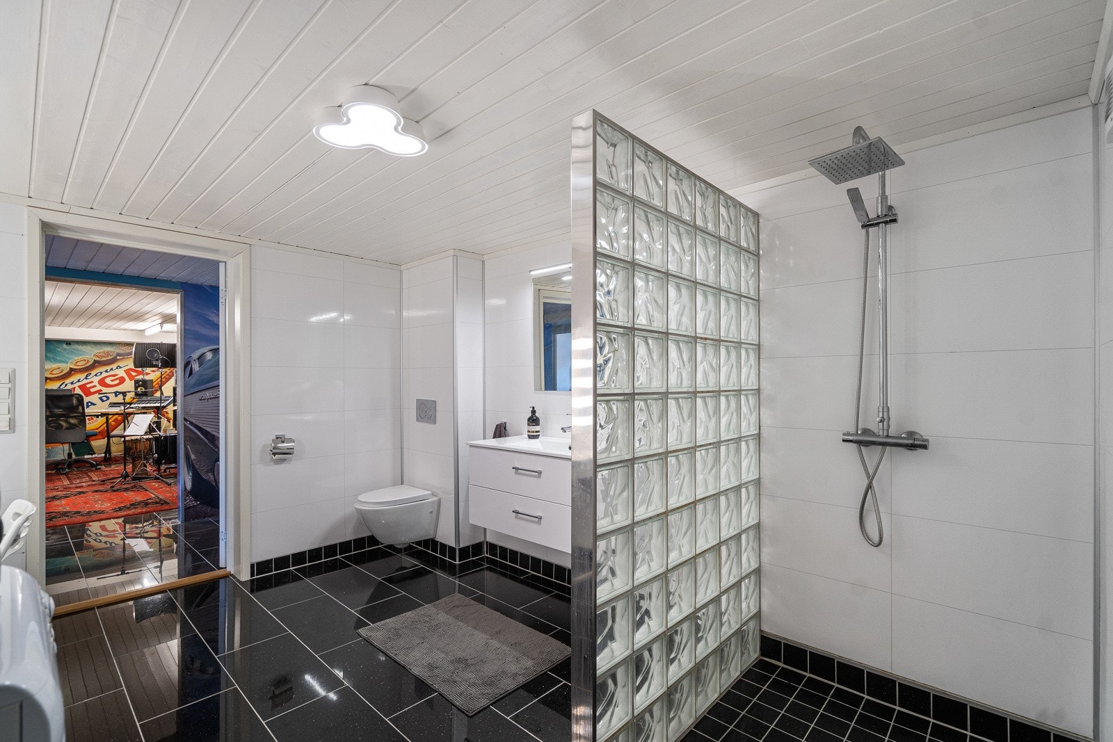 Bad underetasje Galleribilde