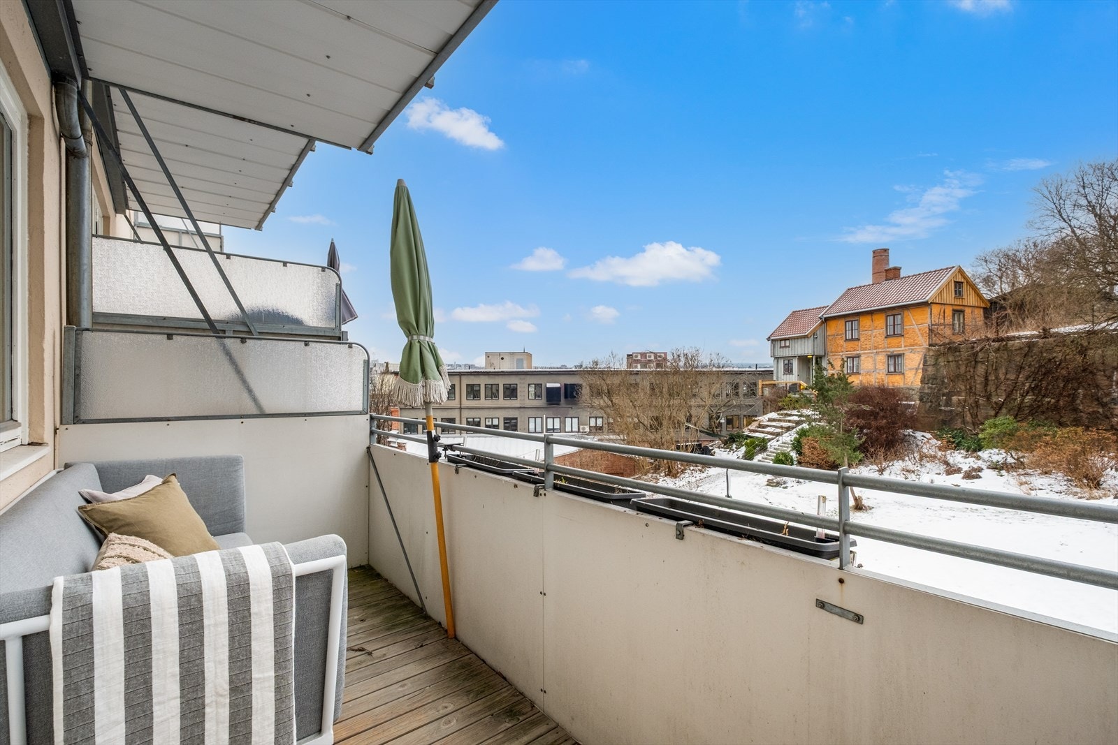 Balkongen er på 6 kvm. Galleribilde