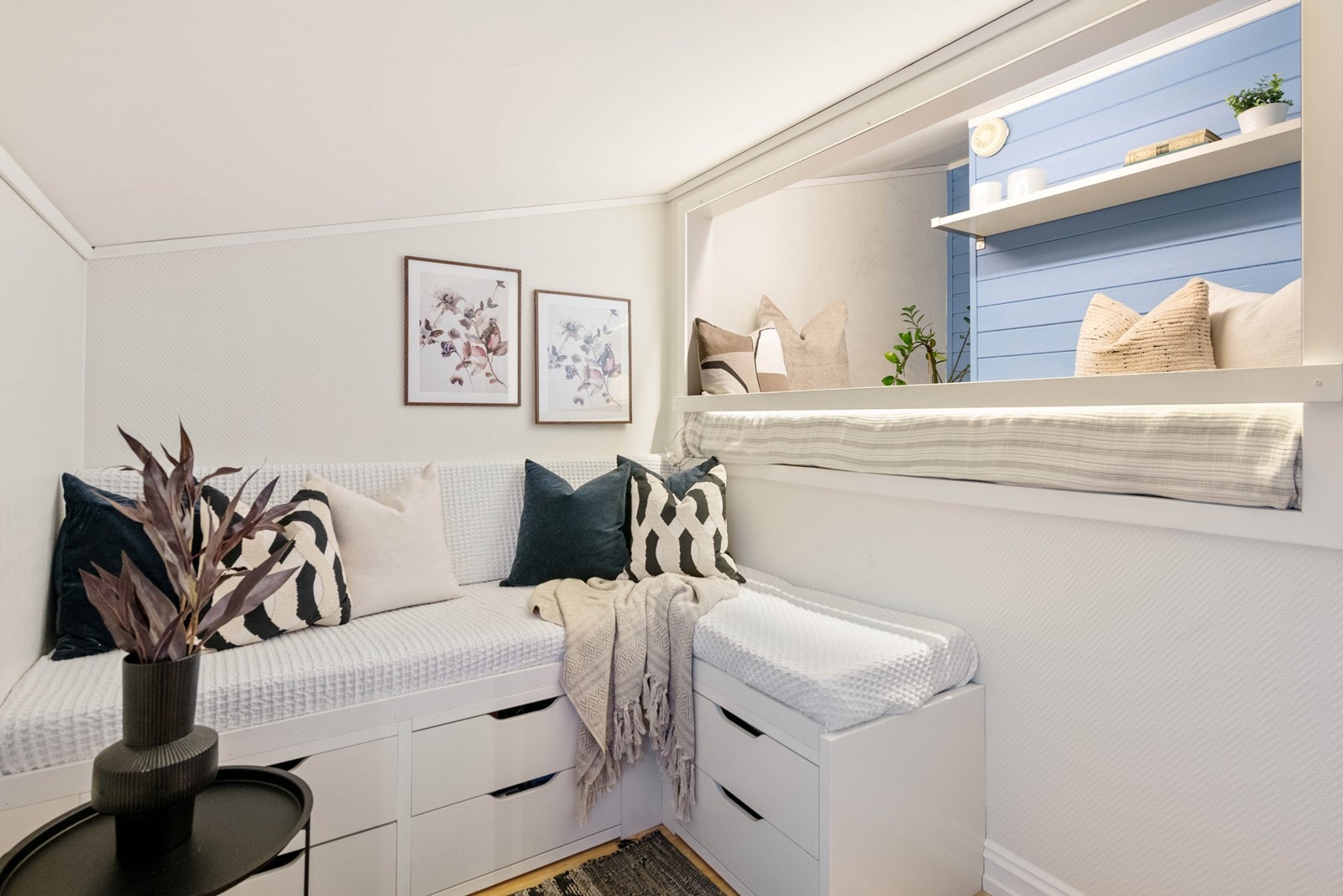 Rommet har en fin alkoveløsning Galleribilde