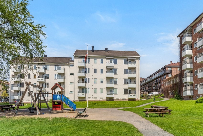 Borettslaget består av 204 andelsleiligheter, og har et flott opparbeidet gårdsrom. Galleribilde