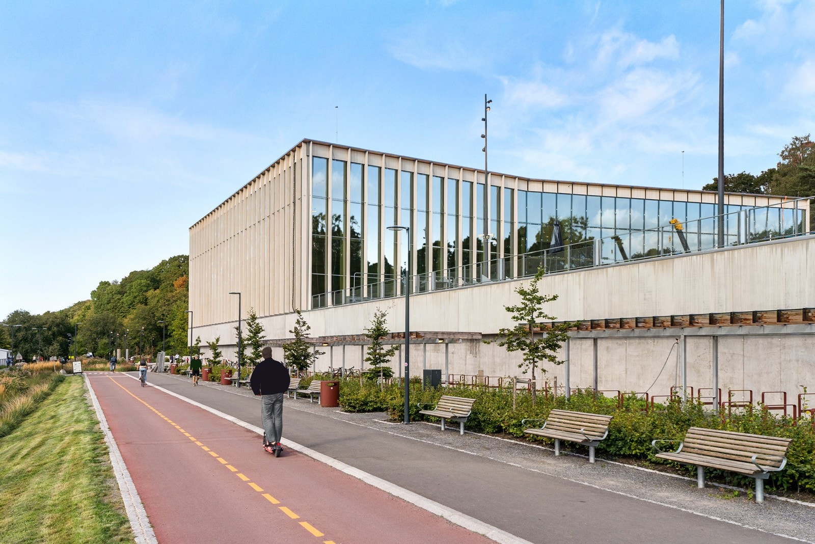 Tøyenbadet ligger i en kort spasertur fra Ola Narr borettslag. Galleribilde