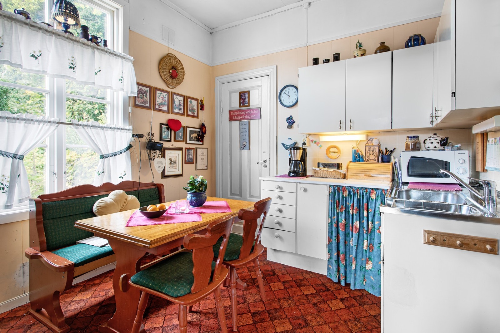 Kjøkken på leilighet (2.etg til venstre) Galleribilde