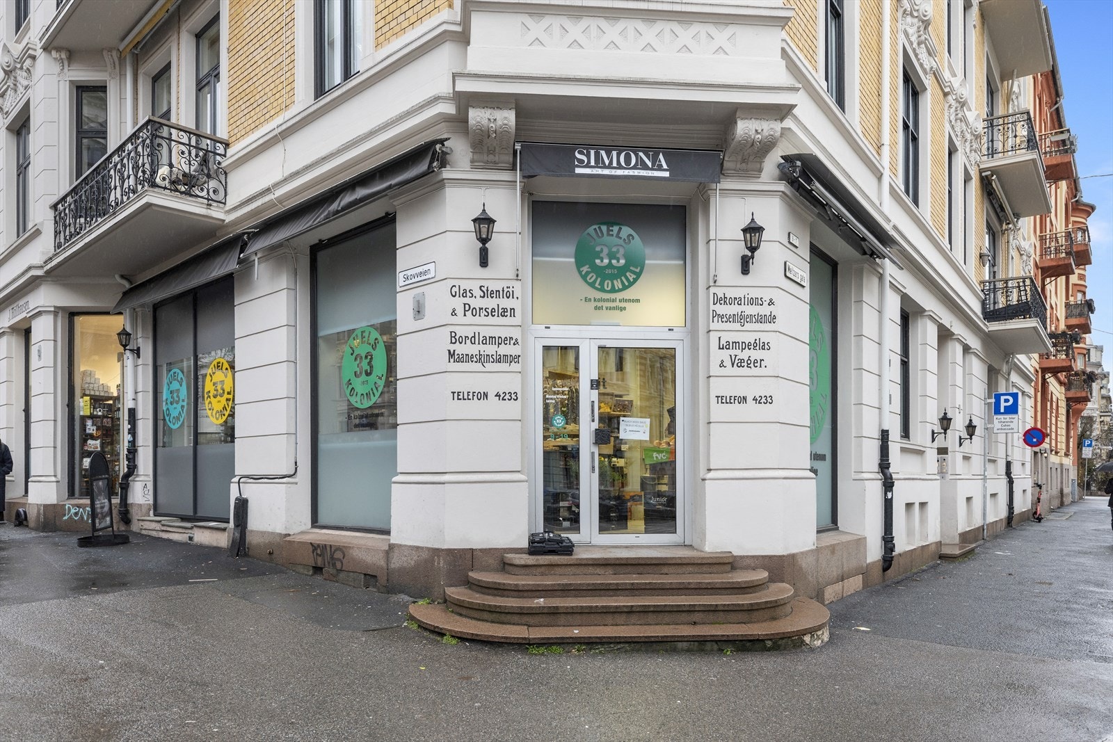 Her bor du midt i hjertet av Frogner med hyggelige kolonialer og forretninger på hvert hjørne. Galleribilde