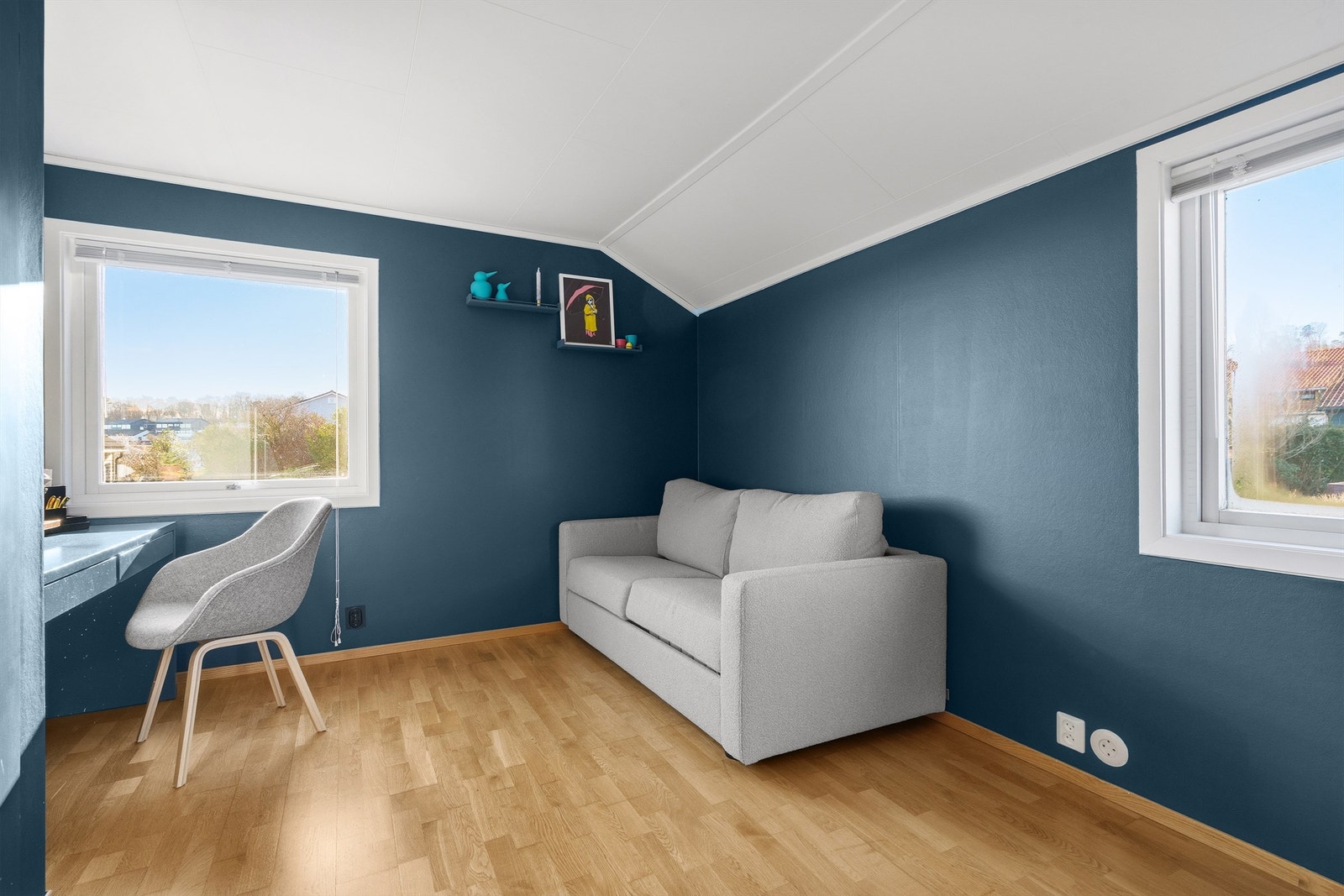 Soverom III brukes som gjesterom og kontor av selger, men har også plass til større seng og skrivepult om ønskelig. Galleribilde