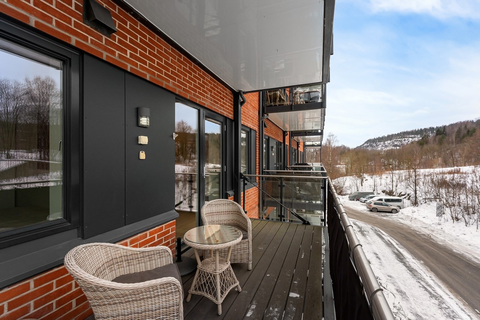 En lys og romslig 3-roms selveier med heis, parkering og balkong Galleribilde