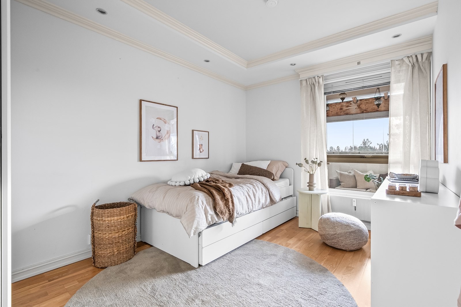 Soverom 2 er også av god størrelse og passer ypperlig som barnerom Galleribilde