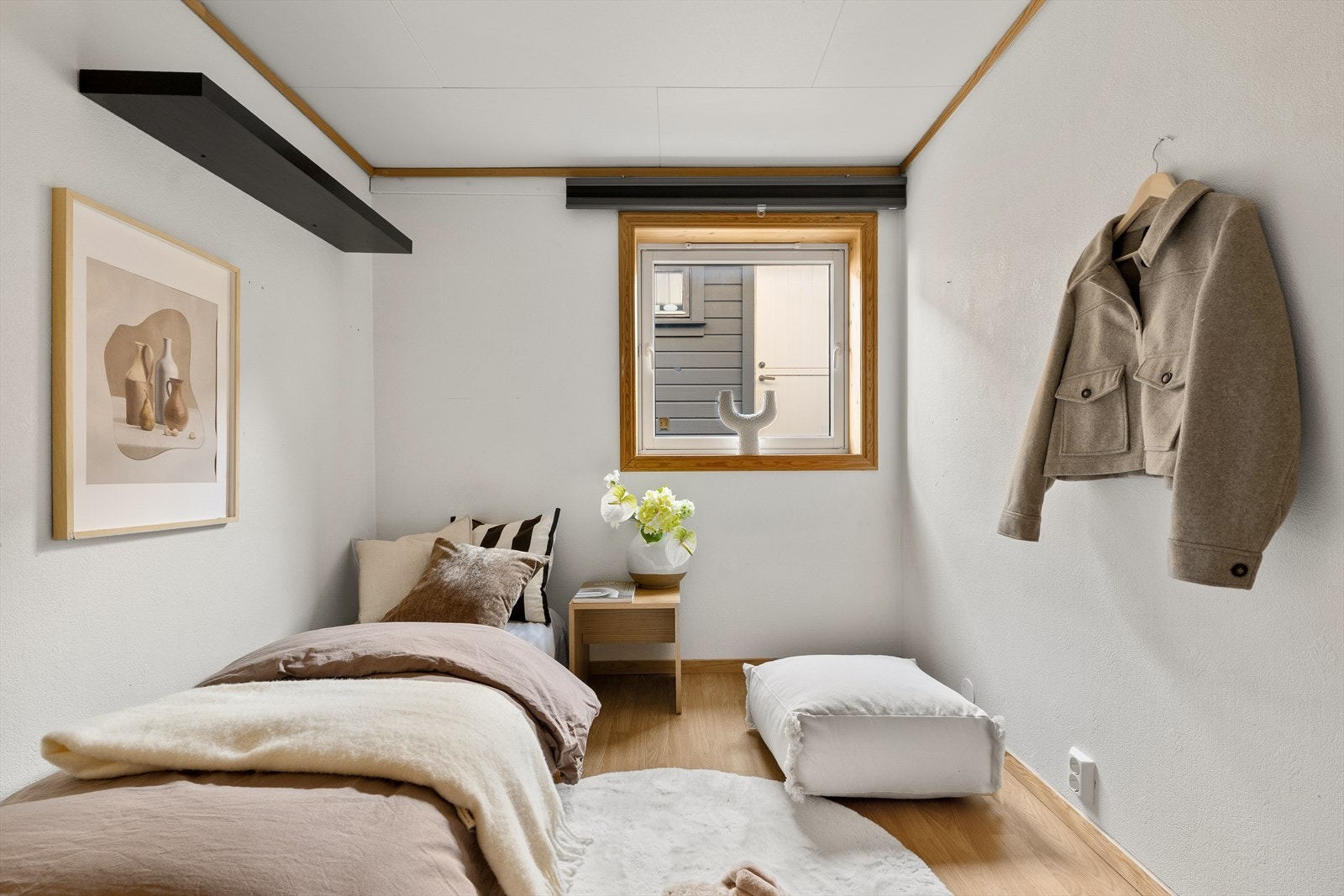 Underetasjen er innredet og omgjort uten byggemelding til kommunen. Galleribilde