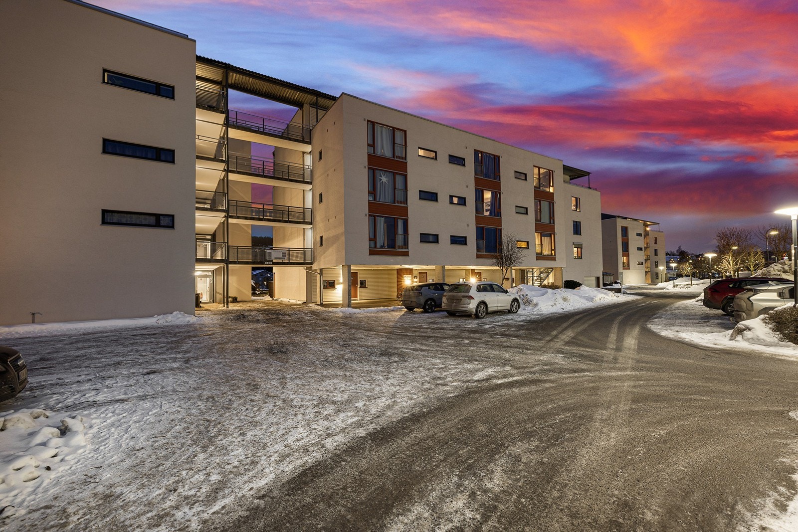 Borettslaget er veldrevet, og fellesutgiftene inkluderer blant annet TV og internett. Galleribilde