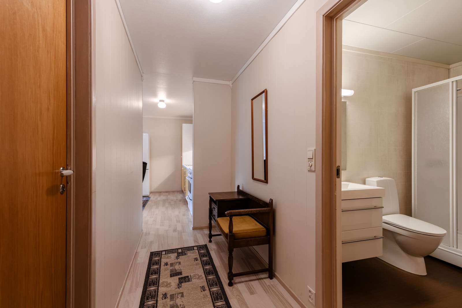 På vei inn mot stue og kjøkken. Galleribilde