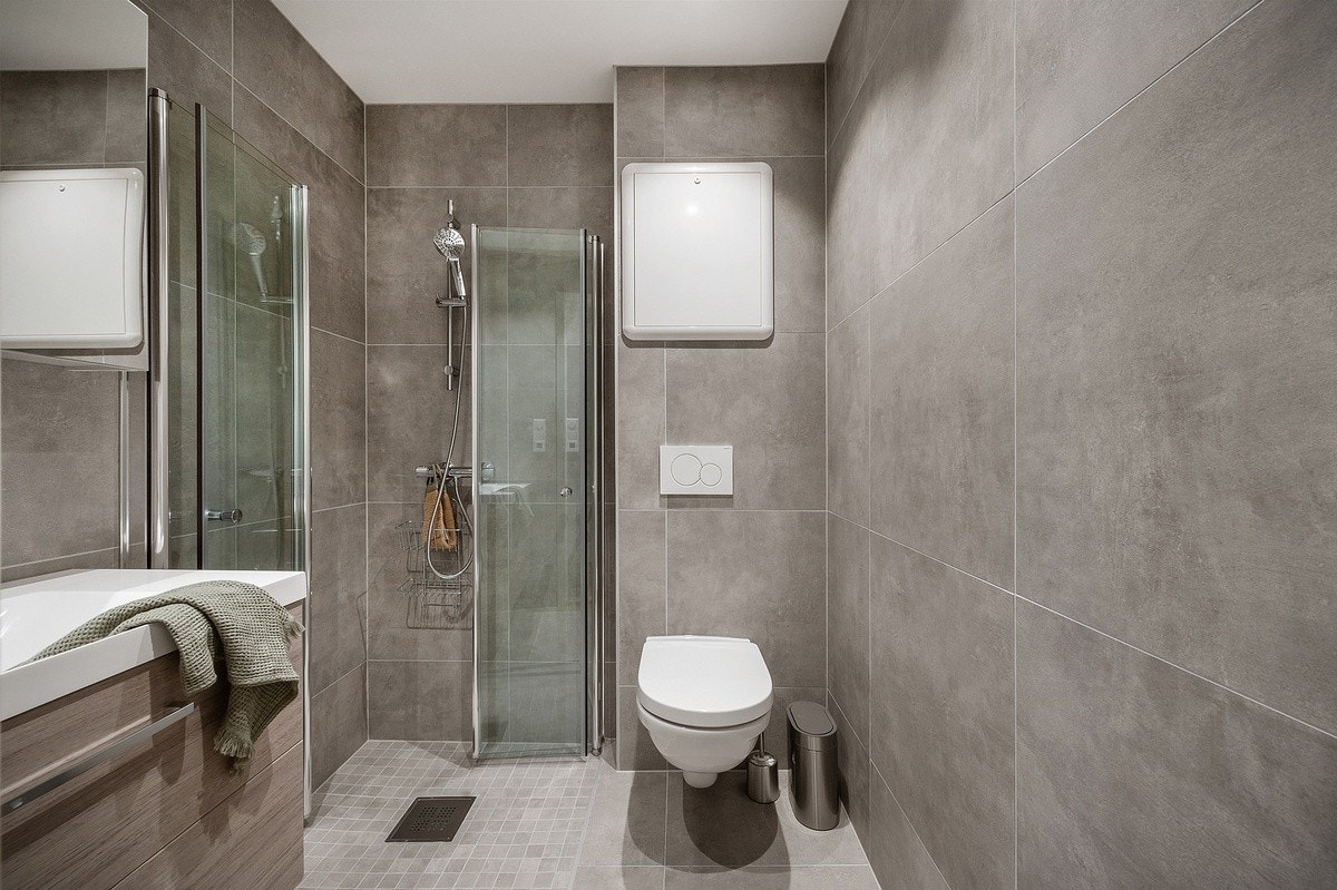 r. Bad 1. etg Galleribilde