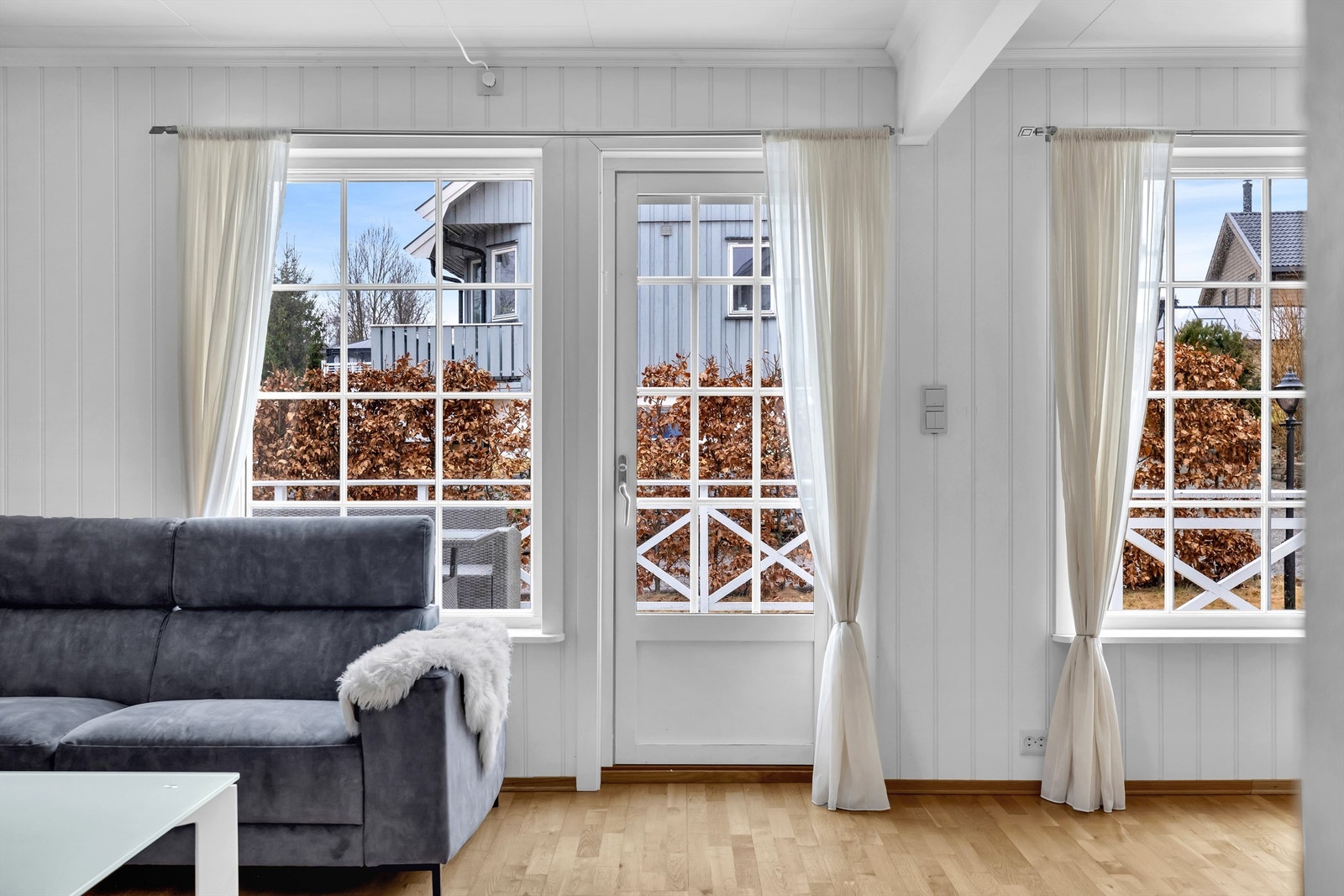 Fra stuen har du direkte utgang til en romslig markterrasse. Galleribilde