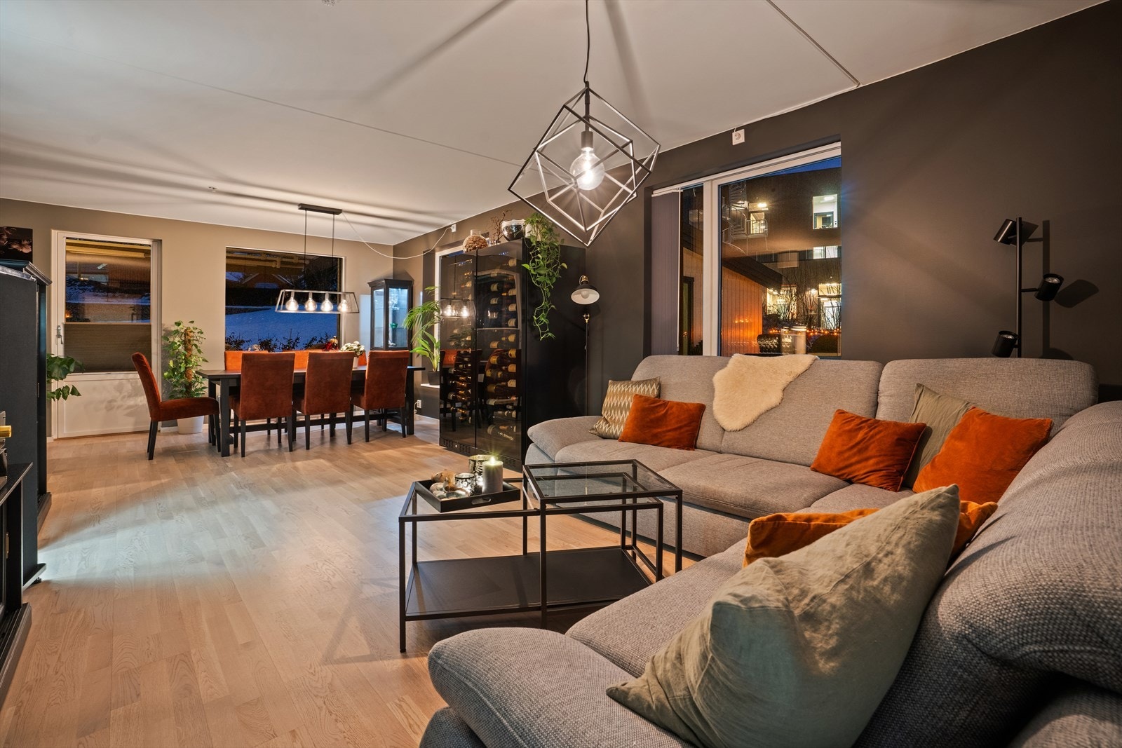 Velkommen til Hilda Langhus' vei 7, presentert av Olav Håvard Storås for DNB Eiendom. Galleribilde