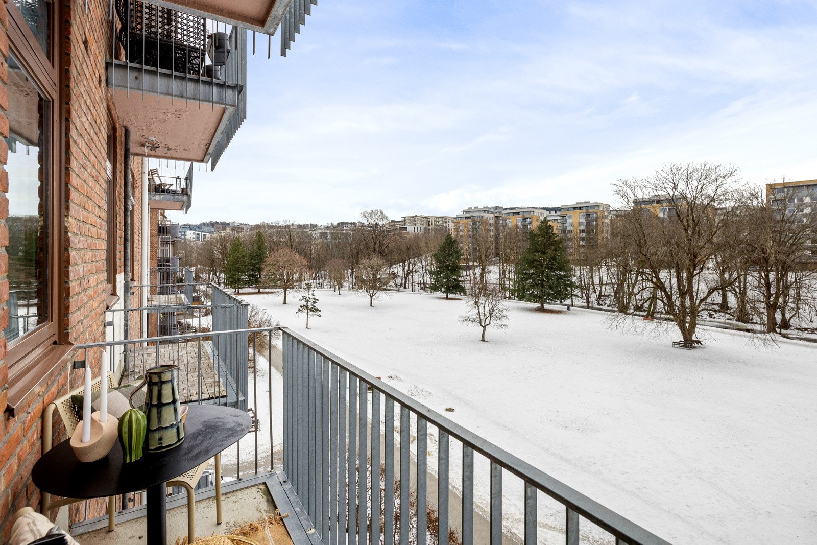 Her får du en flott og åpen utsikt mot parken og idylliske Akerselva. Galleribilde