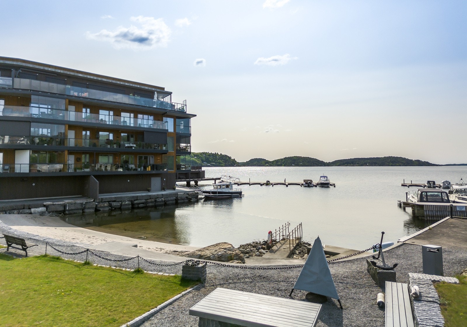 Fra fellesområder og badestrand Galleribilde