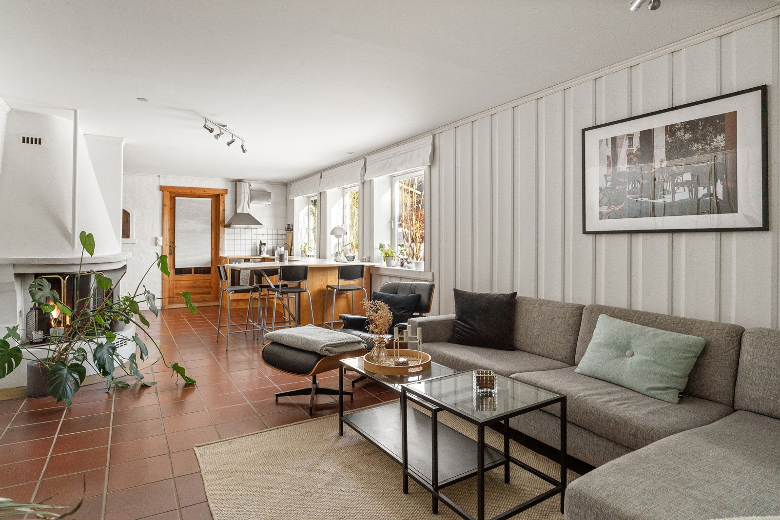 Underetasjen har en praktisk kjellerstue. Galleribilde