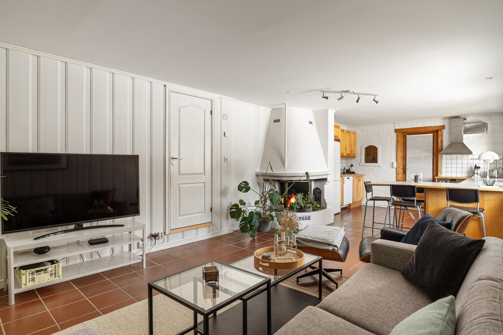 Her er det svært gode møbleringsmuligheter med god plass til flere sittegrupper. Galleribilde