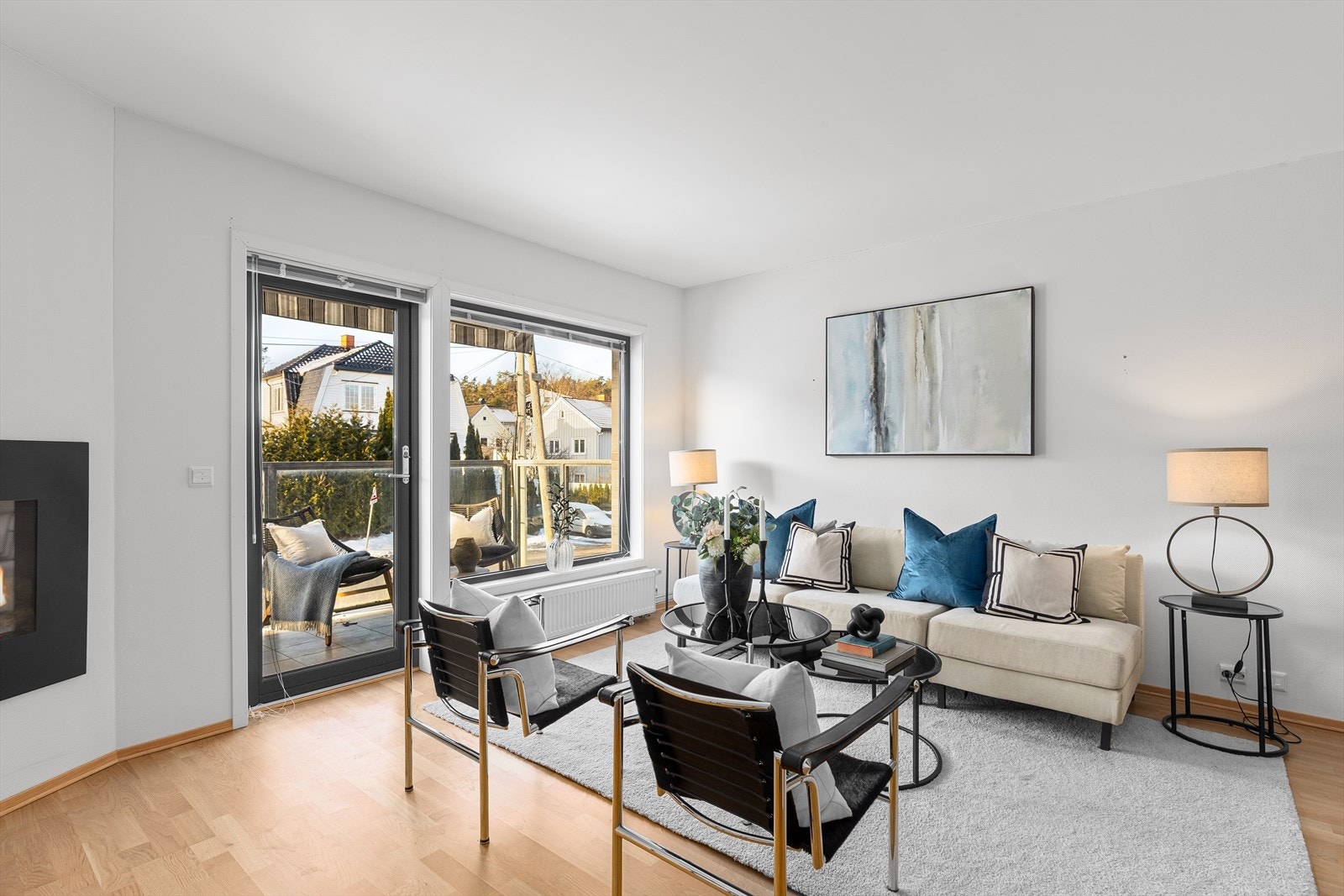 Fra stuen er det hyggelig utsyn. Galleribilde