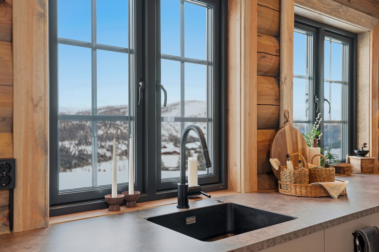 Fin utsikt fra kjøkkenbenken Galleribilde