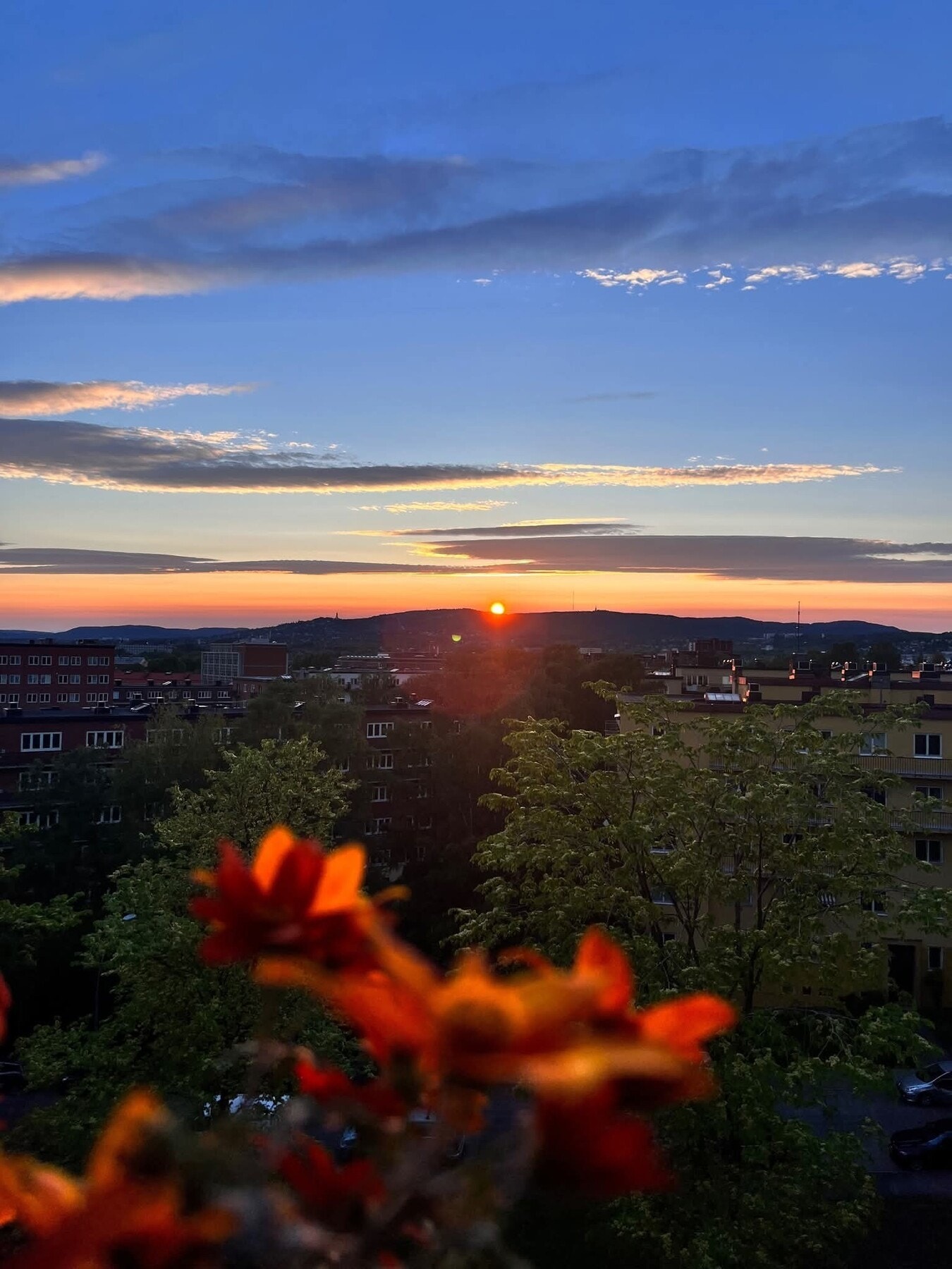 Solnedganger som kan nytes fra eget hjem (privat bilde) Galleribilde