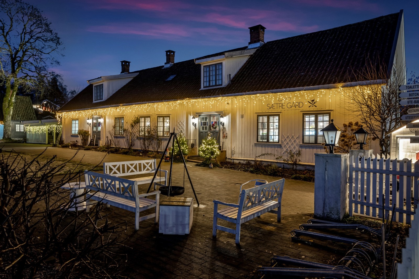 Kveldsstemning på Sætre gård. Galleribilde