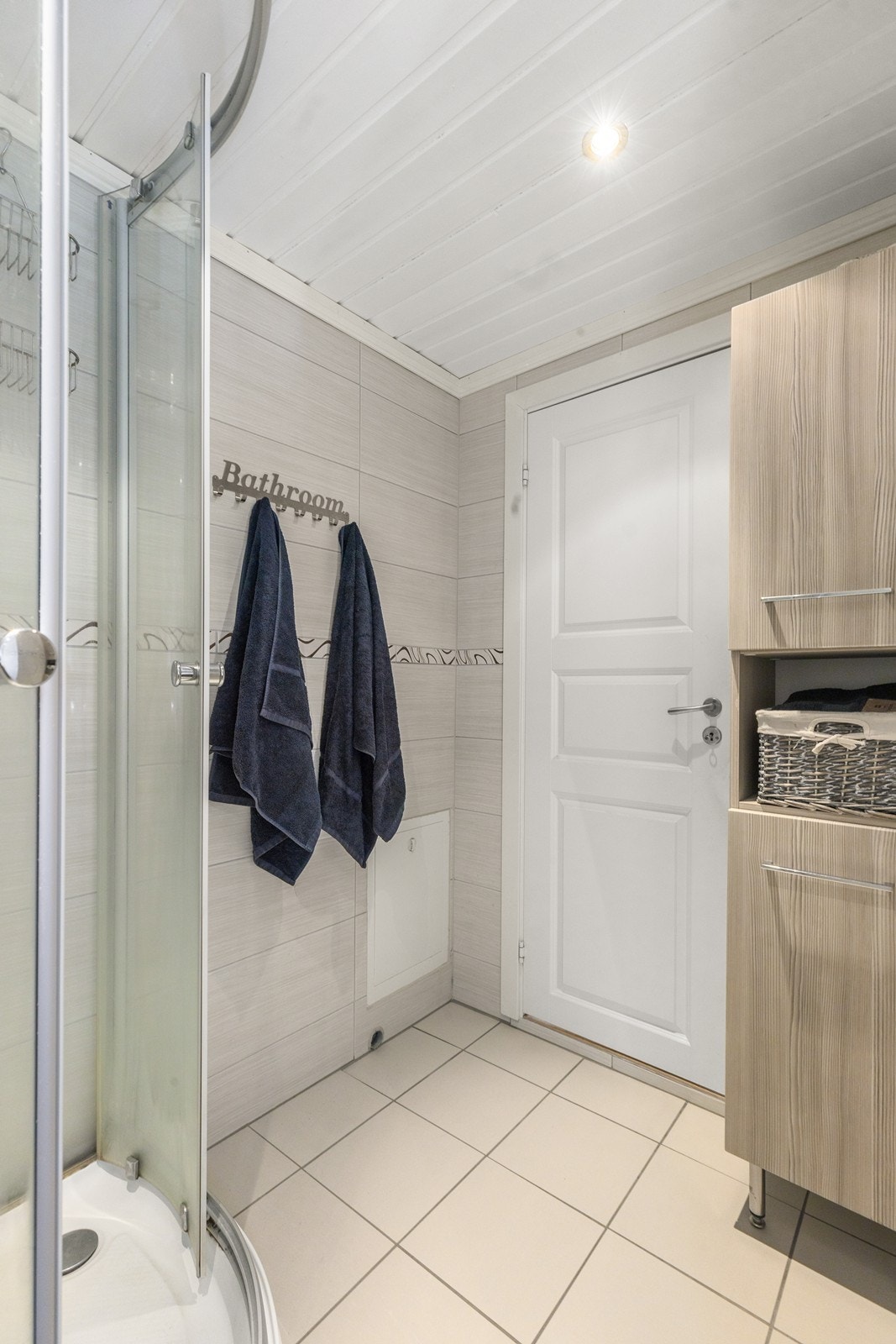 For ekstra komfort er det installert varmekabler i gulvet. Galleribilde