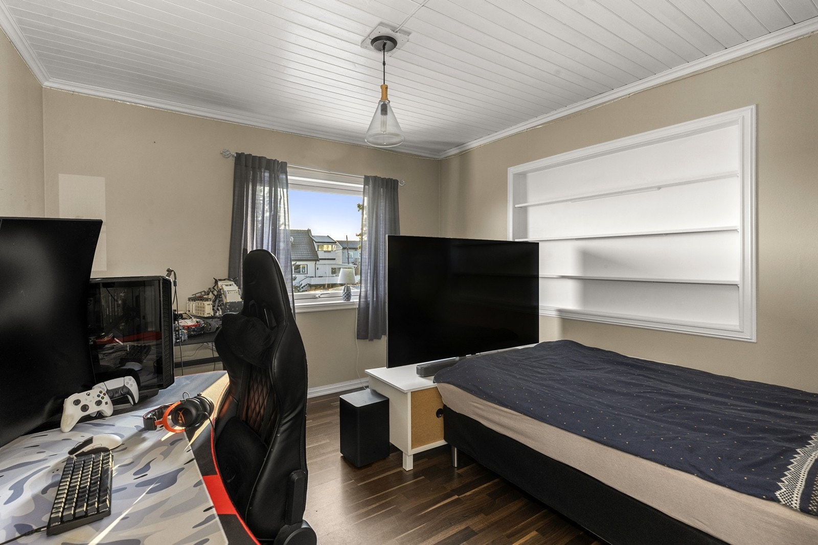 Det andre soverommet egner seg godt som barnerom, gjesterom eller kontor. Galleribilde