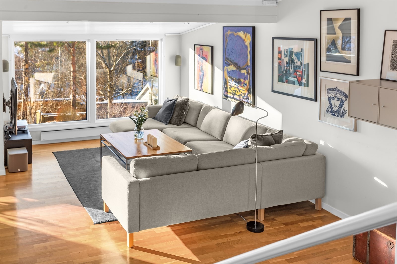 Den åpne løsningen skaper en sosial og inkluderende atmosfære året rundt. Galleribilde