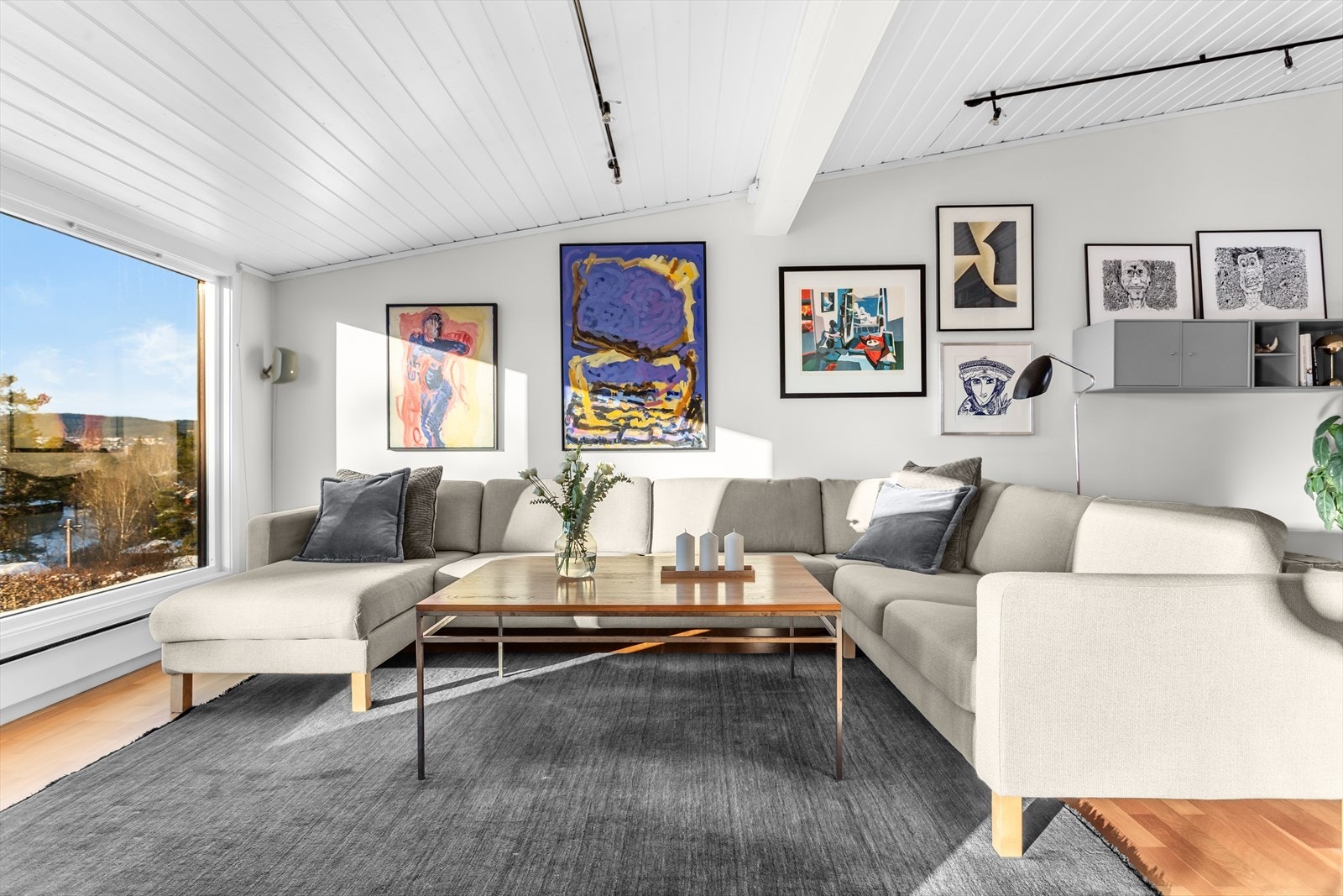 Rommet er enkelt å møblere etter egne ønsker og behov. Galleribilde