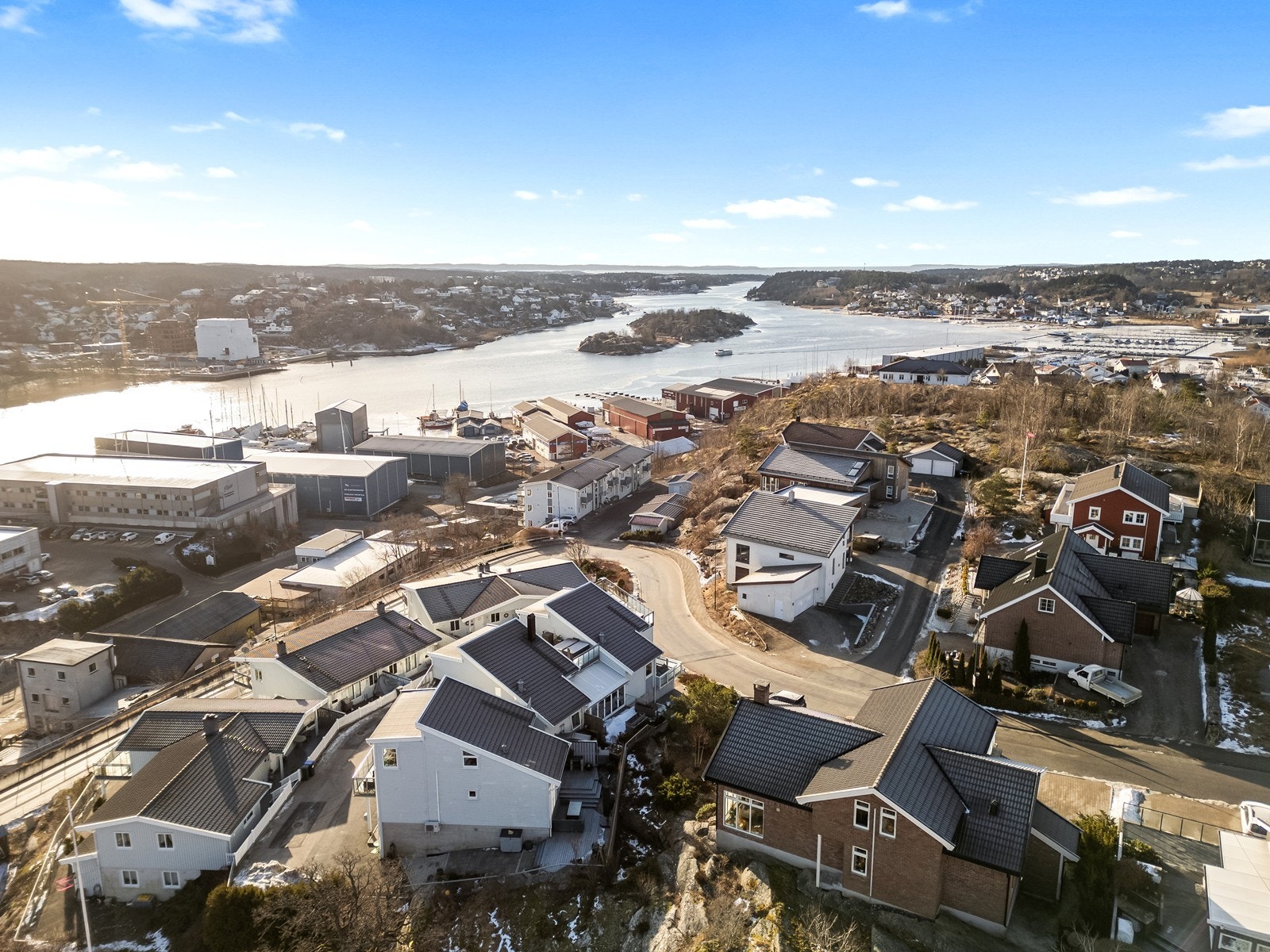 Eiendommen har en attraktiv beliggenhet på Gressvik i Fredrikstad kommune. Galleribilde