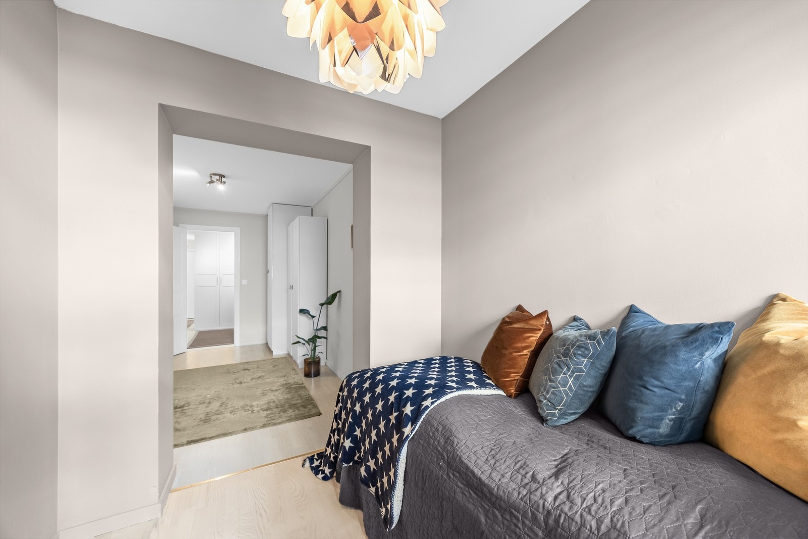 Sovesonen mot "forstuen" og entrèen Galleribilde