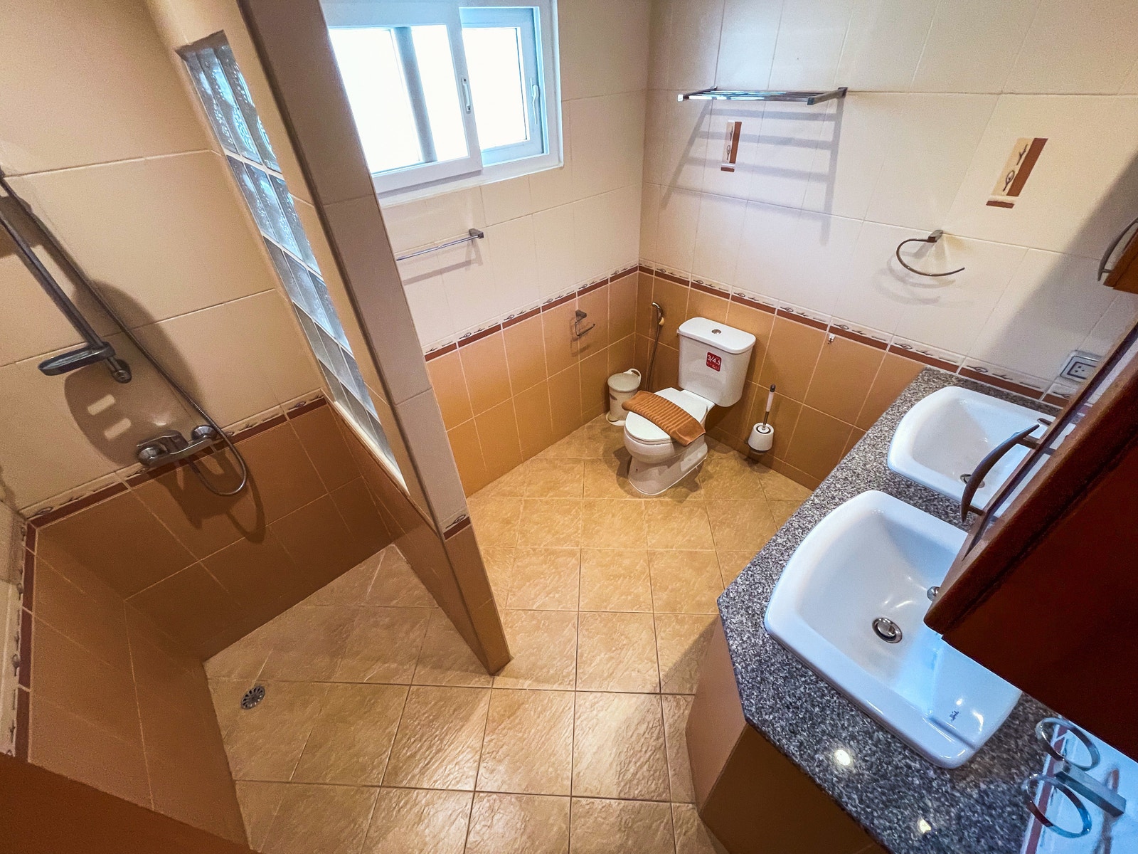 Bad/ wc tilhørende hoved soverom Galleribilde