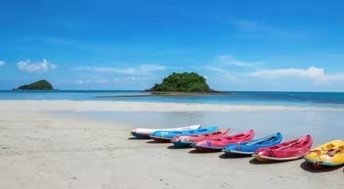 Strand i nærområdet Galleribilde