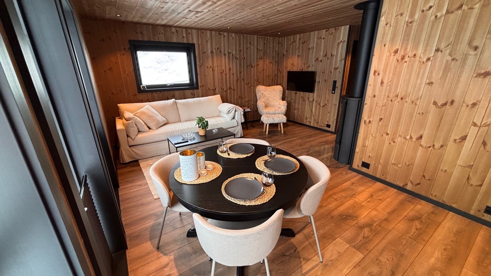 Møbler og inventar kan medfølge mot pristillegg Galleribilde