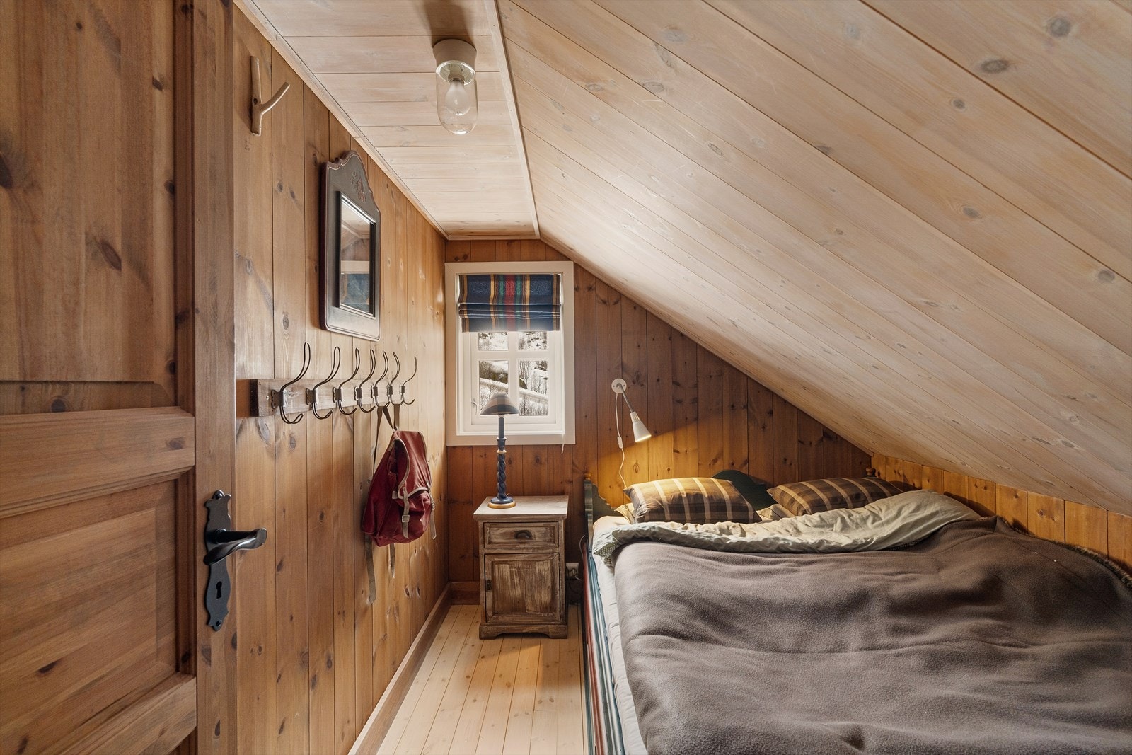 Ett av to soverom oppe. Galleribilde