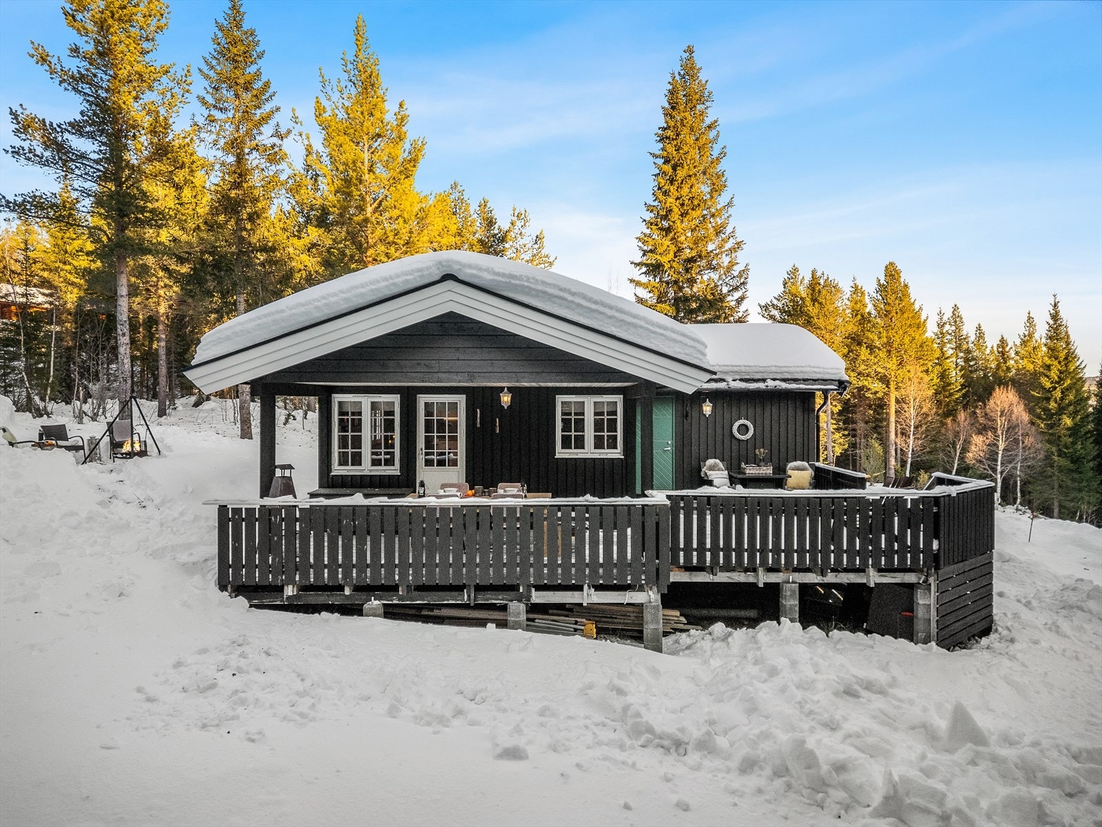 Velkommen til Rennebuskogen 697 og denne fritidseiendommen! Foto v/ Haukdal Foto og Interiørforo. Galleribilde