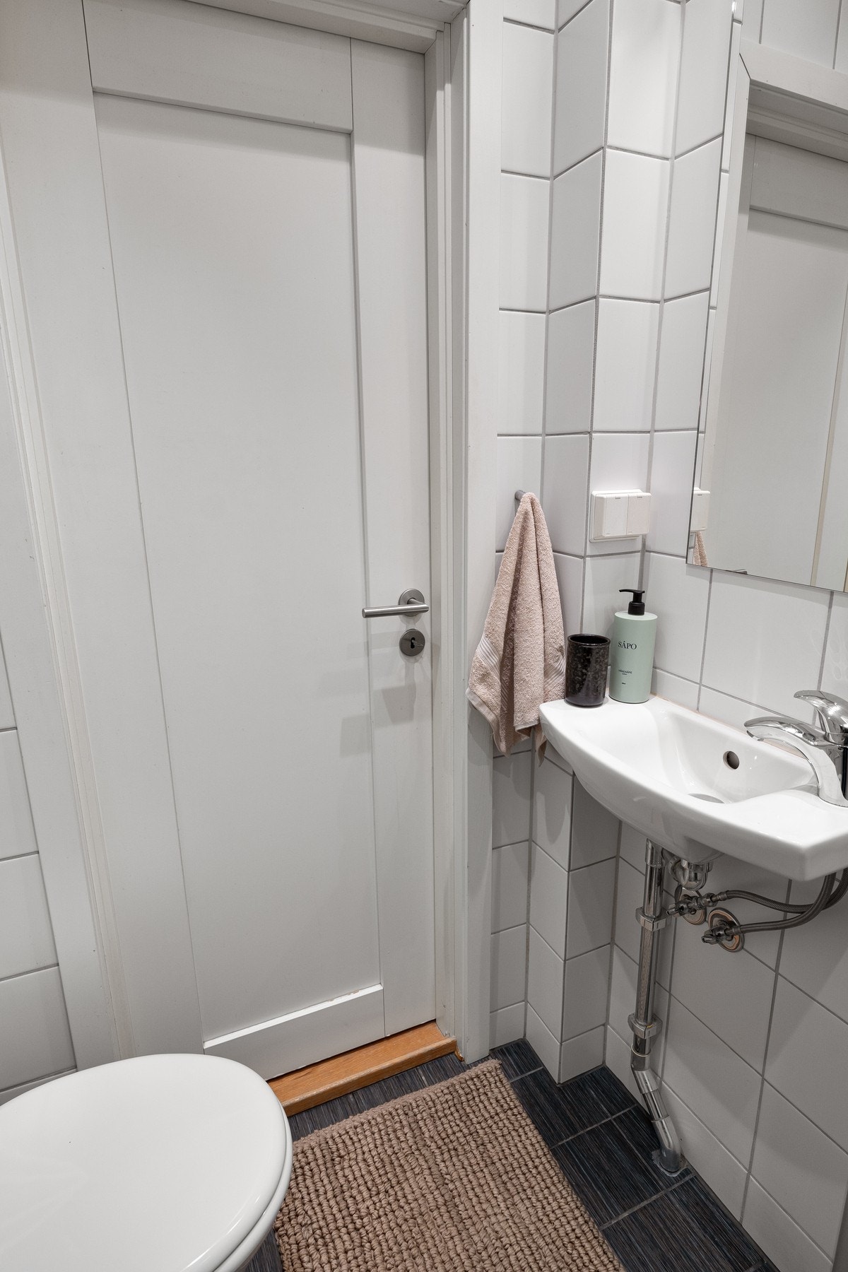 Badet har varmekabler i gulv. Galleribilde