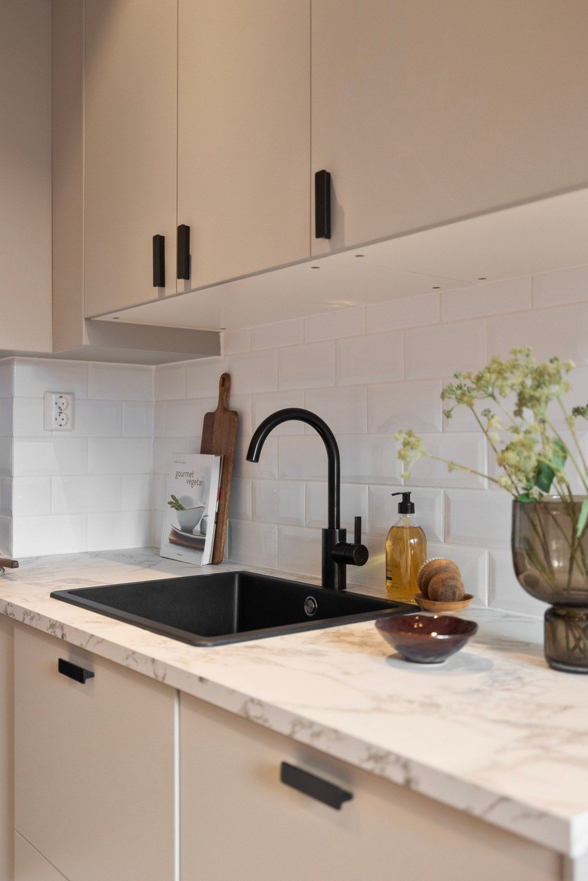 Køkkenet har nydelige detaljer og er helt ubrukt! Galleribilde