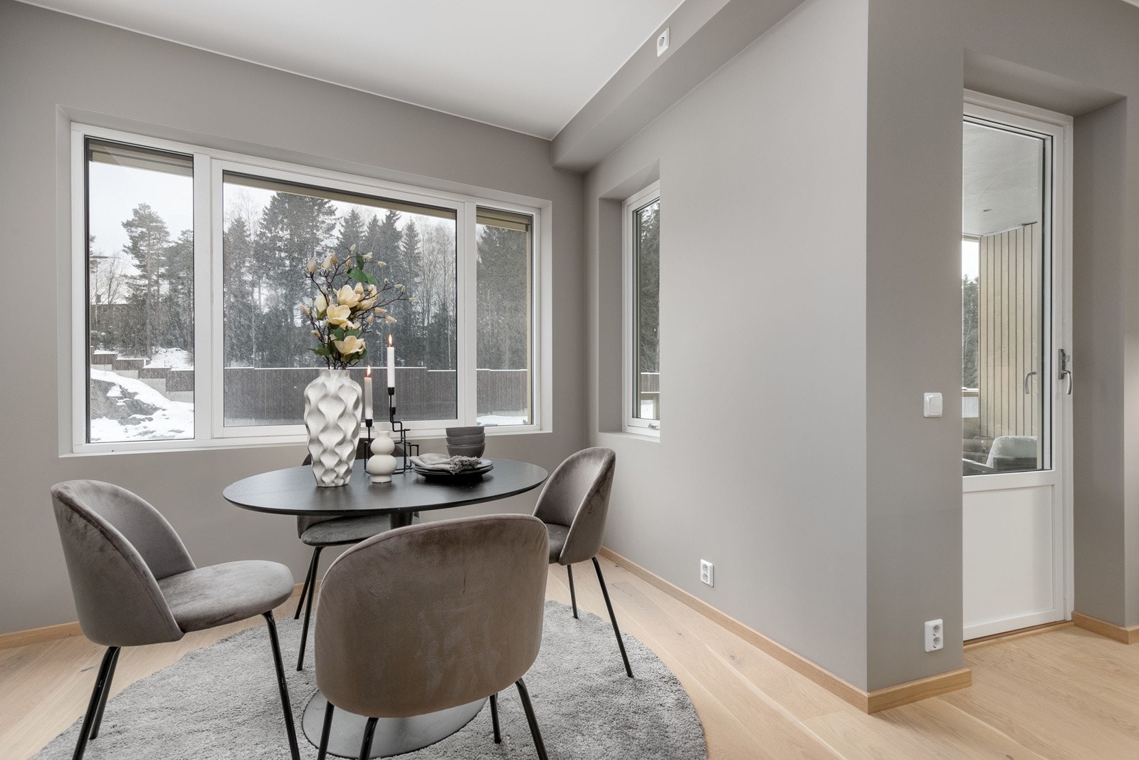 Spisestue. Galleribilde