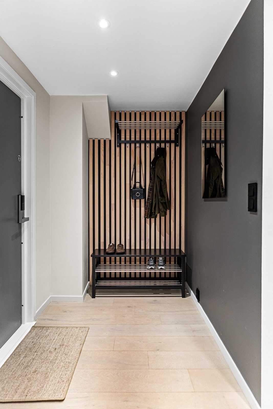 Entre med garderobeløsning. Galleribilde