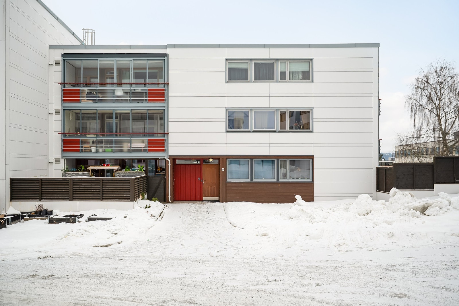 Inngangsparti. Galleribilde