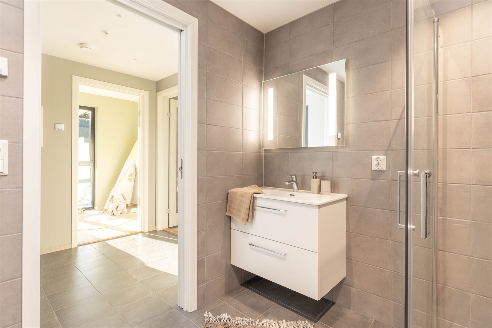 Det vannbåren gulvvarme på begge badene. Galleribilde