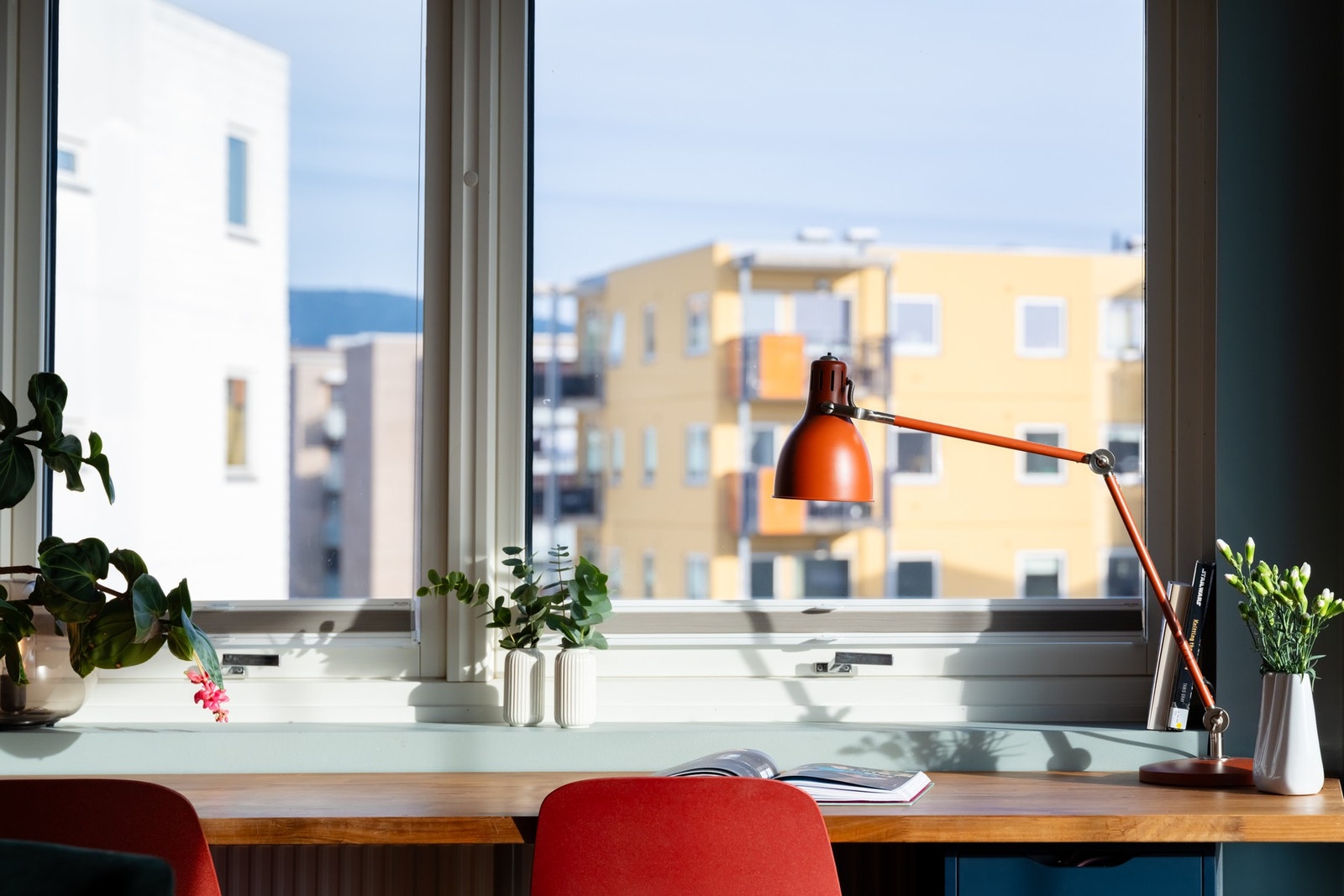 Har du hjemmekontor, skolebarn eller er student? Her er det fint å plassere skrivepulten. Galleribilde