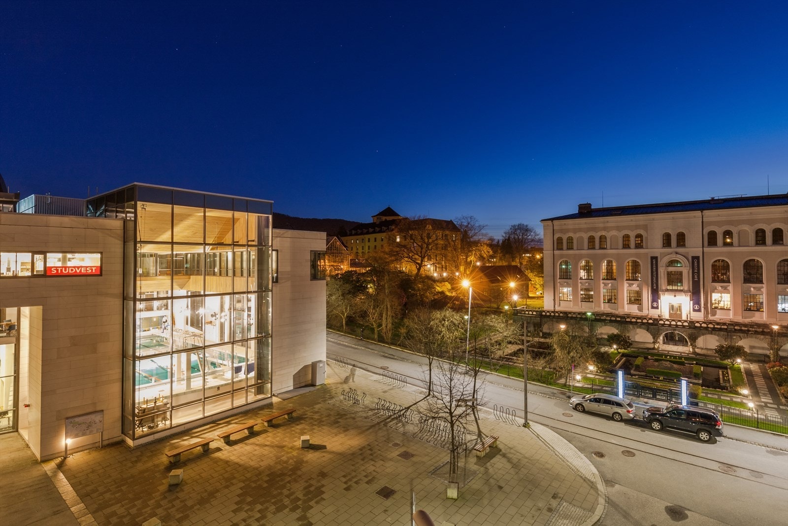 Studentsenteret er også innen kort rekkevidde. Galleribilde