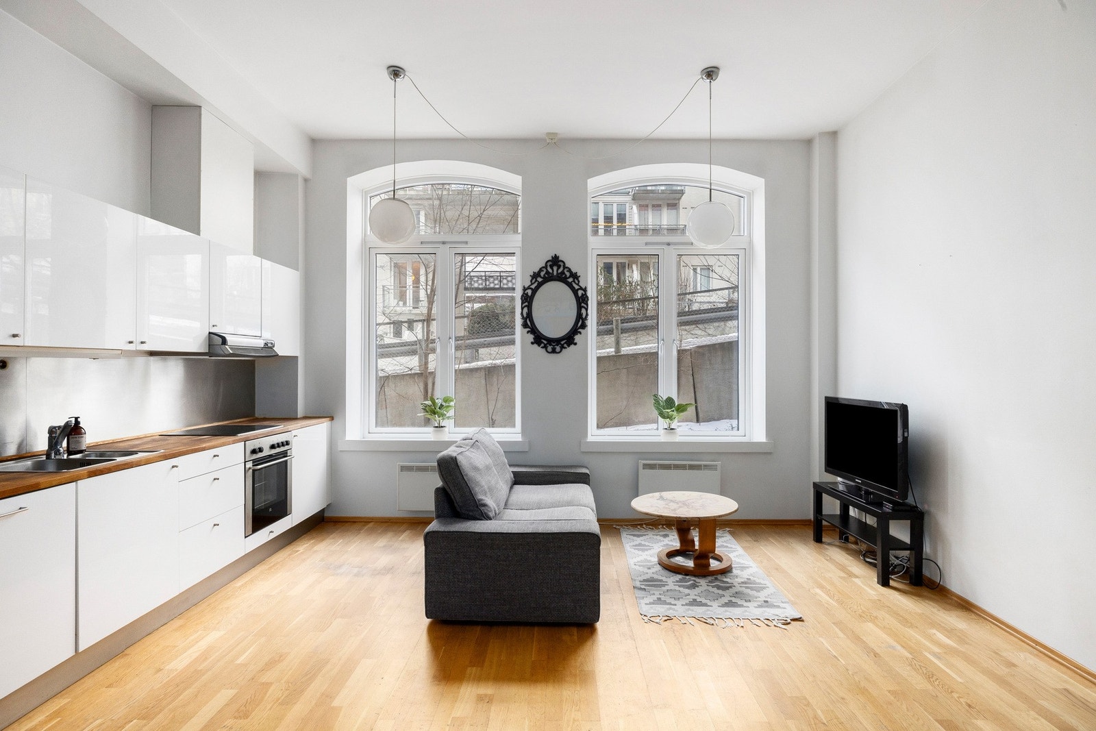 Fra hemsen ned mot stuen. Galleribilde