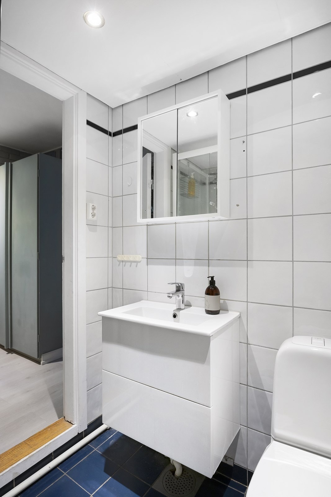 Speilskap ble byttet i 2023/2024. Galleribilde