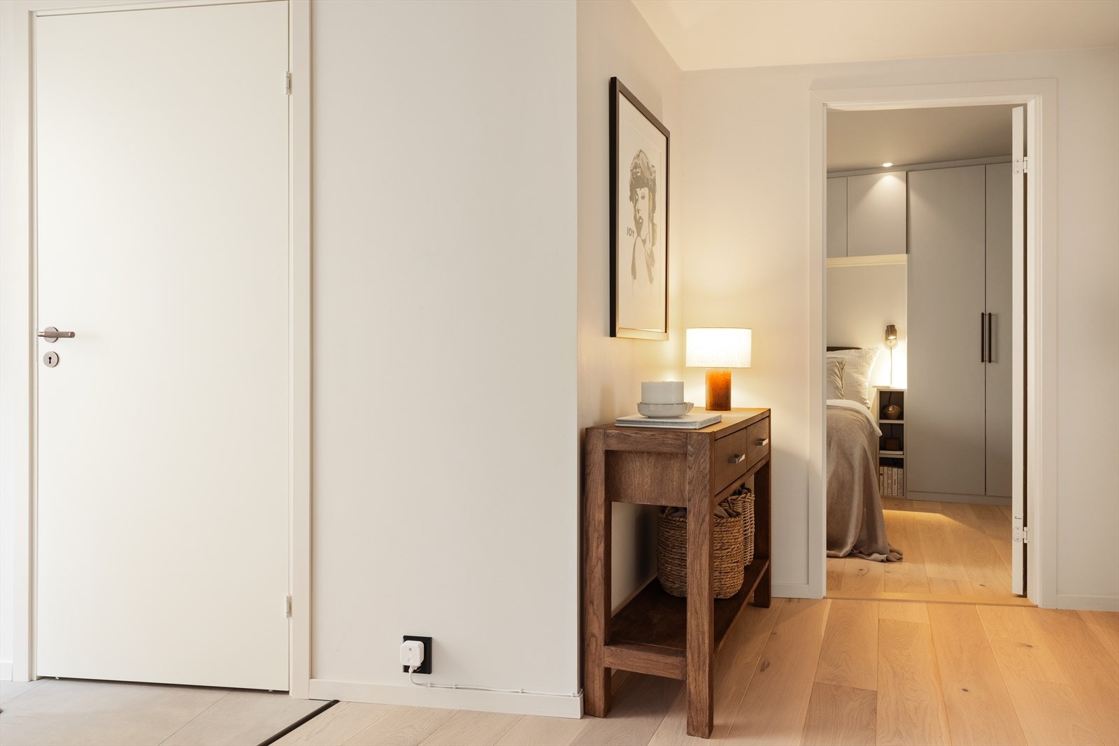 Det er installert varmekabler i alle rom (utenom bod), som gir en lun og behagelig temperatur året rundt. Galleribilde