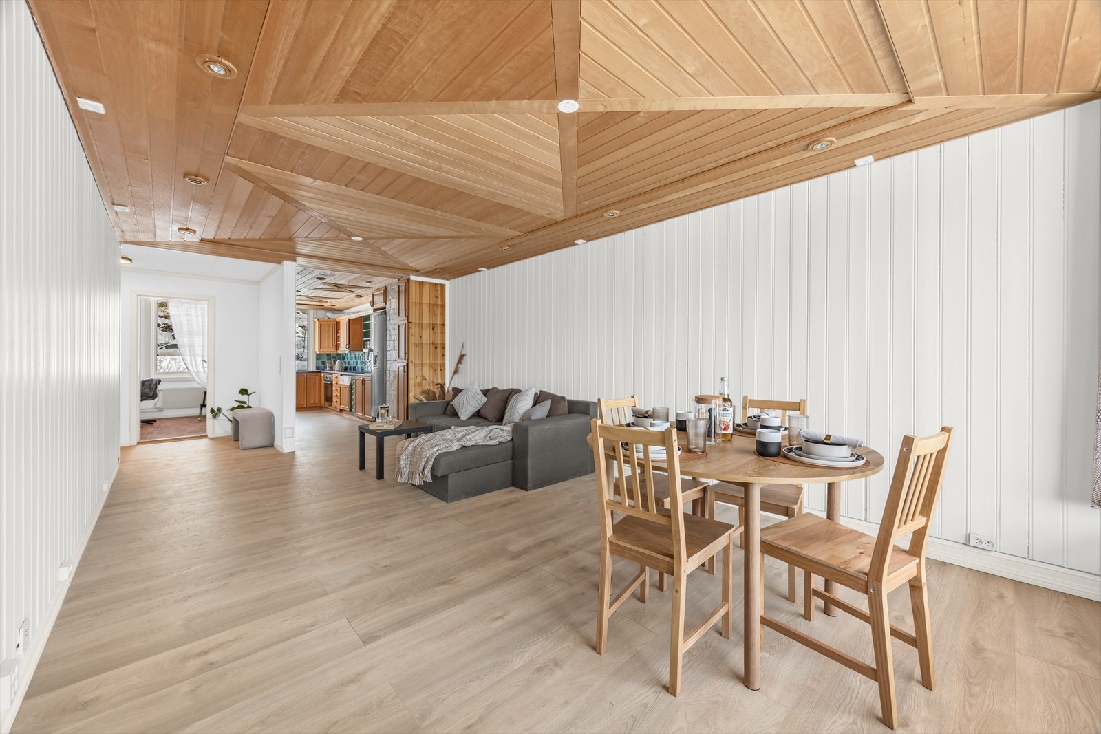 Lys og romslig stue Galleribilde